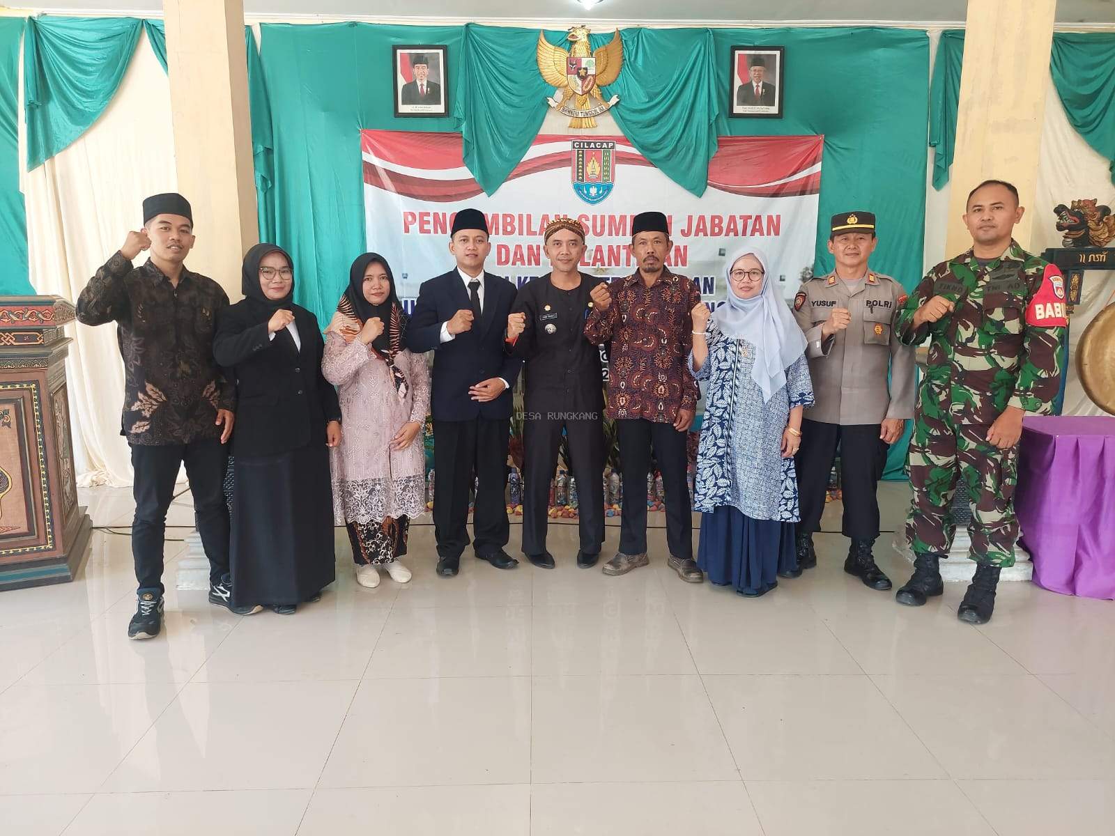 PENGAMBILAN SUMPAH JABATAN DAN PELANTIKAN KASI KESEJAHTERAAN DAN KADUS RUNGKANG TH 2023